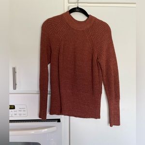 Universal Thread Burnt Orange Crowl Neck Sweater 🎃